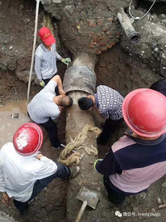 舊北峪河橋西供水管網搶修